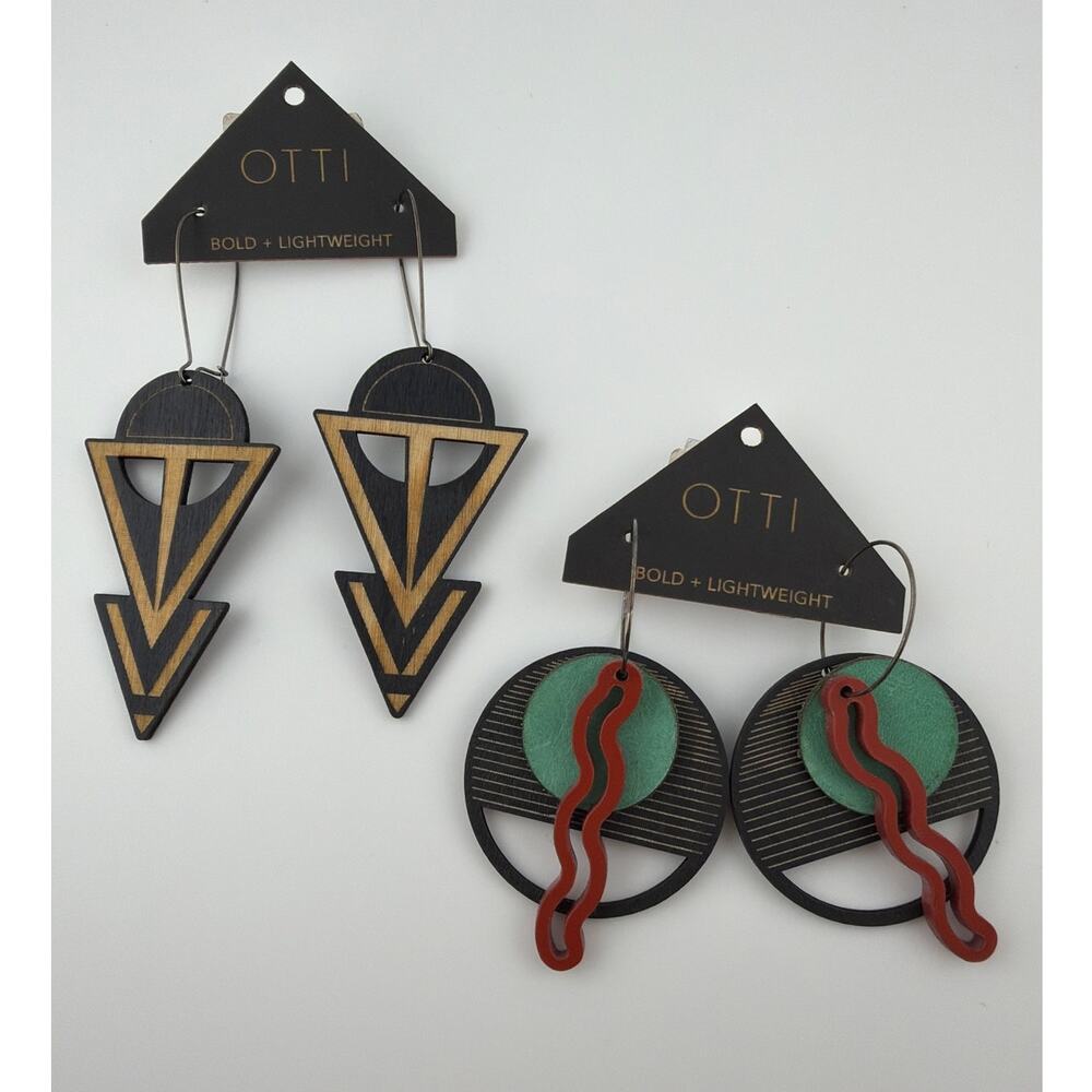 NWT Otti Lot 2 Pairs Lightweight Dangle Artisan Mid Century  Earrings